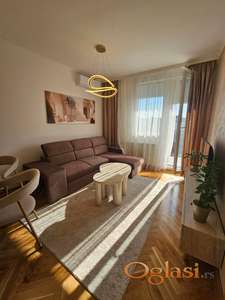 Prodajemo stan- Novi Sad, centar